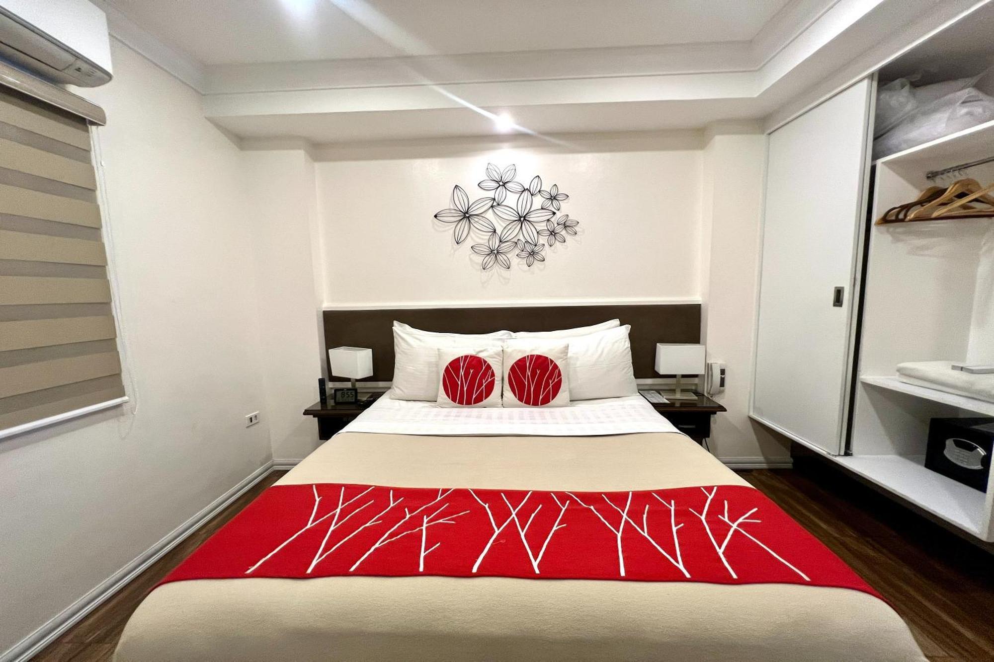 Khotel Near T3 Airport *